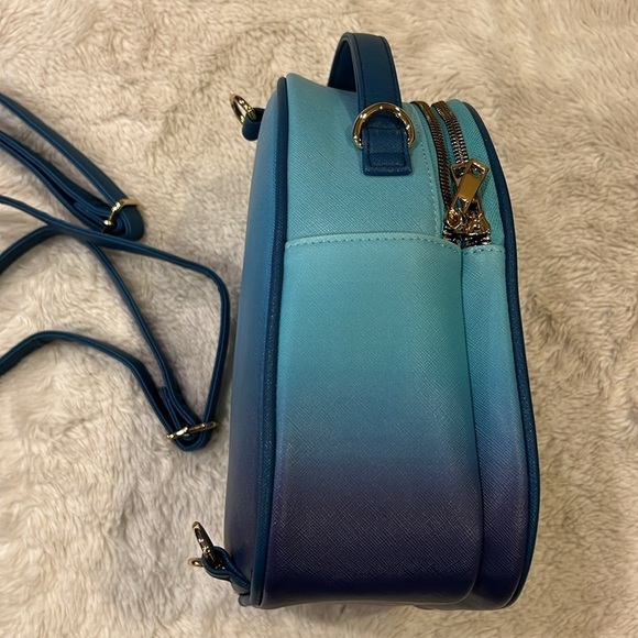 Disney The Little Mermaid Kiss The Girl Ariel & Eric Light Up Mini Backp… - Picture 5 of 11